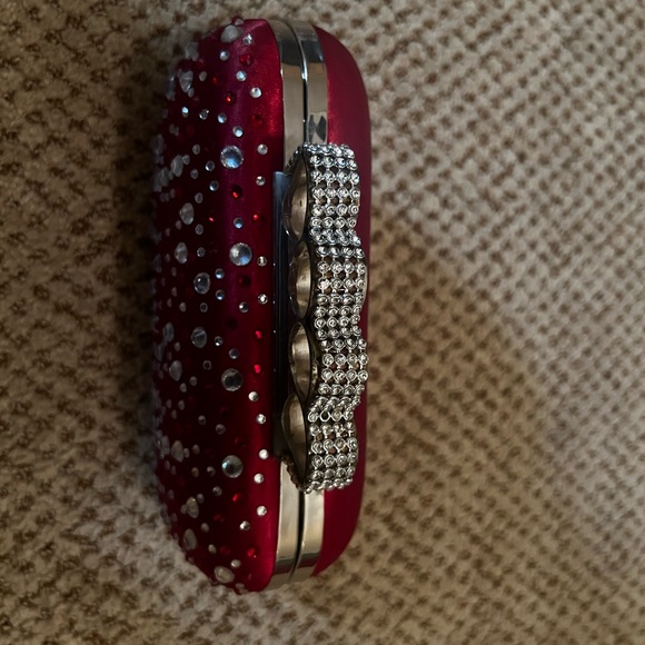 Red Rhinestone Clutch with Knuckle Rings - Picture 2 of 3